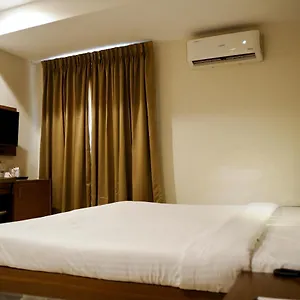 Hotel Gino Tourist, Kochi