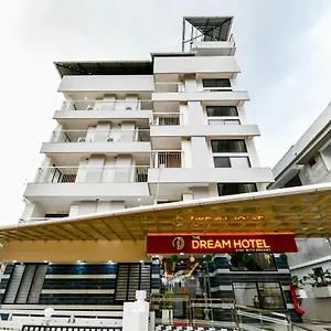 Hotel Capital O 30549 D, Kochi