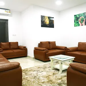 Capsule hotel Awa Residency, Kochi